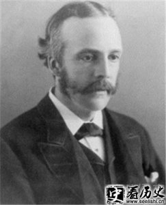 英国的亚瑟·贝尔福出生于一个怎样的家族