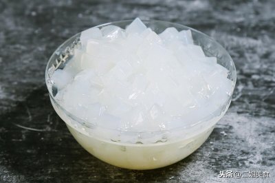 奶茶里椰果是什么做的(高纤维椰果的制作方法是怎样的)