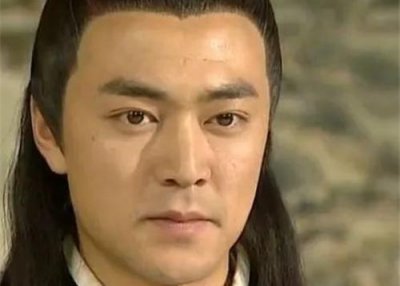 清朝贝勒跟一品官哪个大(贝勒相当于现在什么级别)