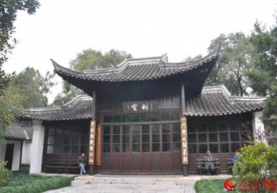 史可法拒绝降清是忠臣还是烈士?