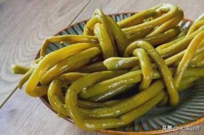 用罐头瓶快速腌酸豆角,2天腌好操作简单,又酸又脆,拌饭太香了