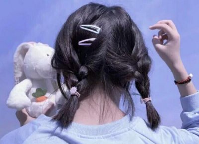 钟楚红汤镇业(60岁钟楚红丈夫去世后孑然一身)