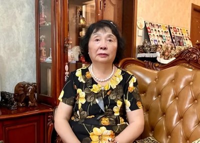 60岁盛海琳冒死生双胞胎,72岁被骗190万丈夫离世,现如今怎么样