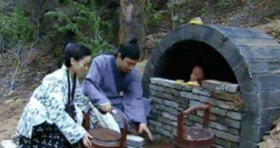 历史上活埋老人的事情是真的吗?哪些朝代有“人到六十,不死就活埋&rd