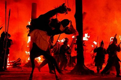 三国演义火烧连营是谁,想出火烧连营这个计策的人是谁